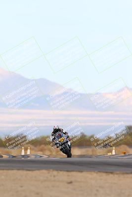 media/Feb-08-2025-CVMA (Sat) [[fcc6d2831a]]/Race 9-Amateur Supersport Middleweight/